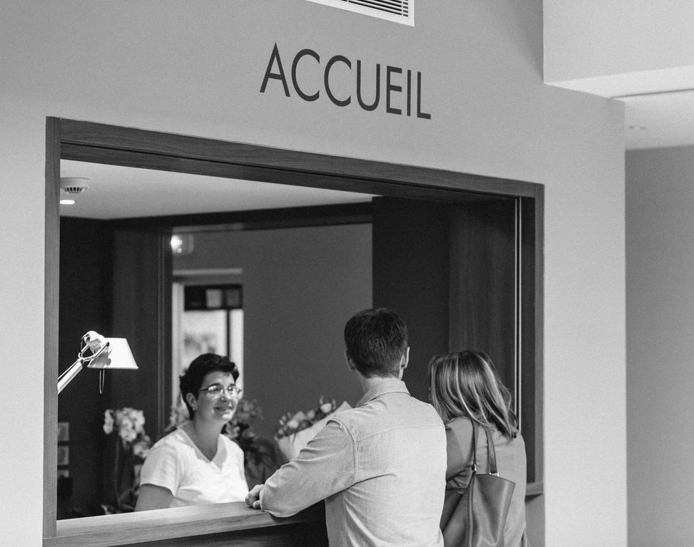 Hotel-Cafe Du Trinquet カンボ・レ・バン エクステリア 写真
