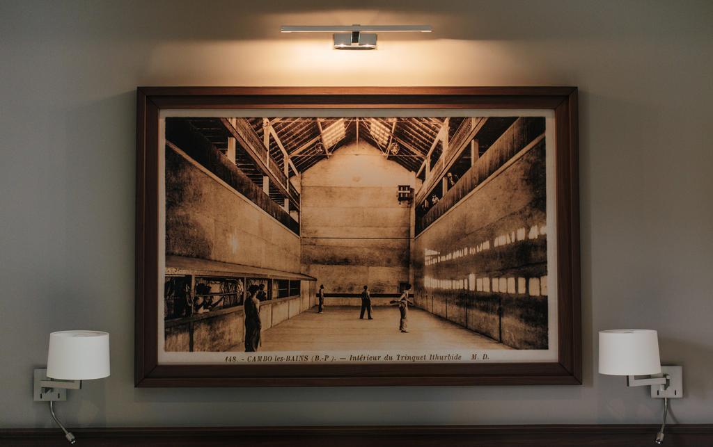 Hotel-Cafe Du Trinquet カンボ・レ・バン エクステリア 写真
